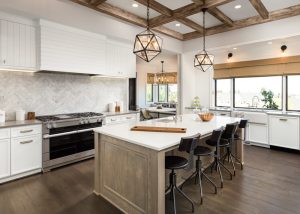 Where can I hire a team of experienced kitchen remodelers in Encinitas, CA?